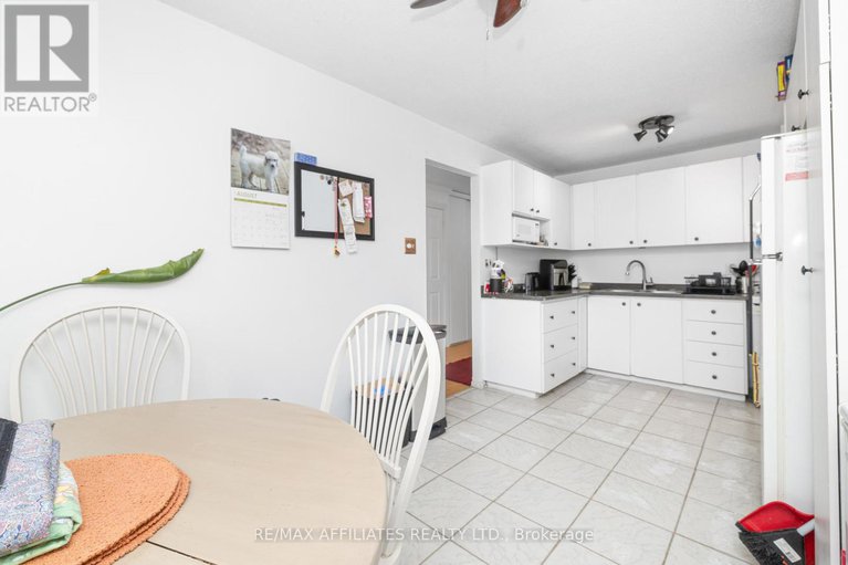 28784982/306-woodfield-drive/tanglewood/ottawa/ontario/K2G3W9_13