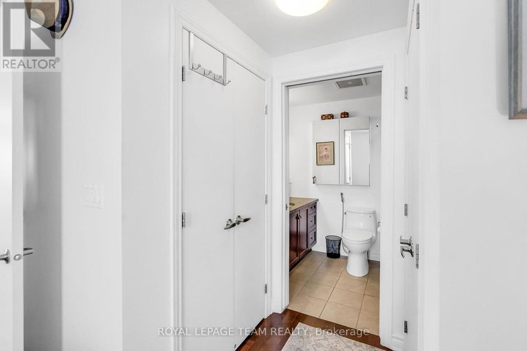 28487683/413-575-byron-avenue/mckellarhighland/ottawa/ontario/K2A1R7_20