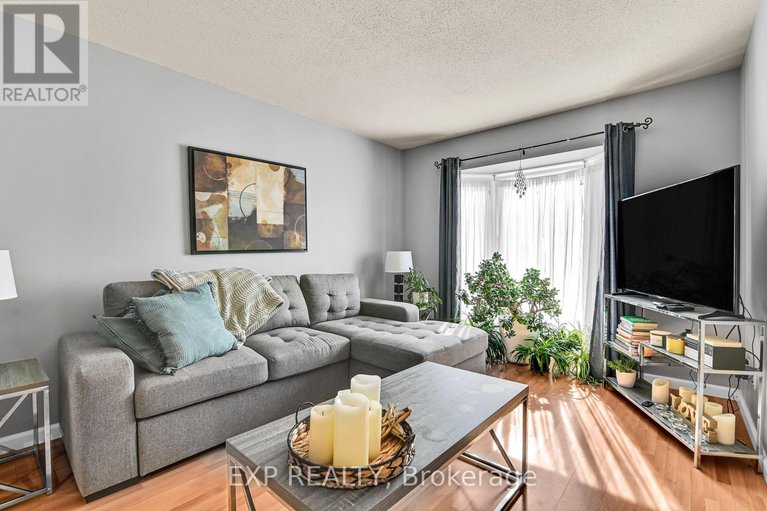 28885940/1962-greenvale-lane/chateauneuf/ottawa/ontario/K1C6E3_3