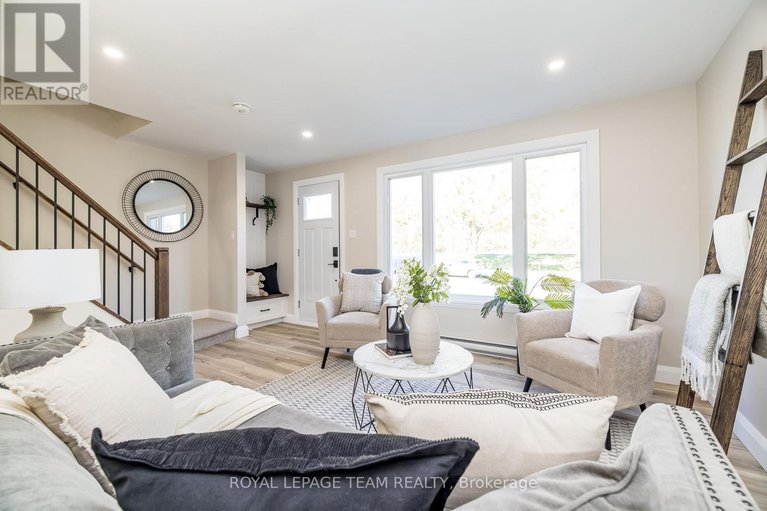 28975666/40-beach-avenue/iroquois/south-dundas/ontario/K0E1K0_10