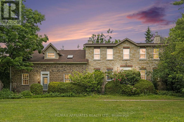 28528623/2435-county-road-20-road/north-grenville-twp-kemptville-south/north-grenville/ontario/K0G1T0_1
