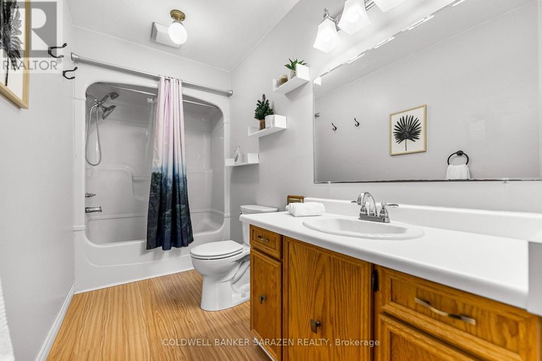 28330317/1437-usborne-street/mcnabbraeside-twps/mcnabbraeside/ontario/K0A1G0_15