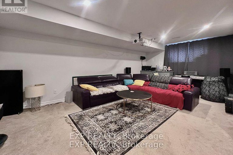 28505159/926-brian-good-avenue/riverside-southgloucester-glen/ottawa/ontario/K4M0N7_39