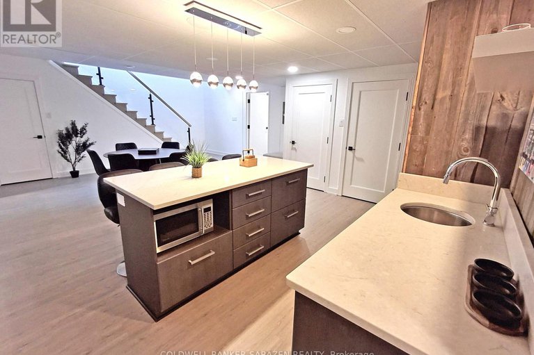 29250124/1722-athans-avenue/blossom-parkleitrim/ottawa/ontario/K1T1L1_27