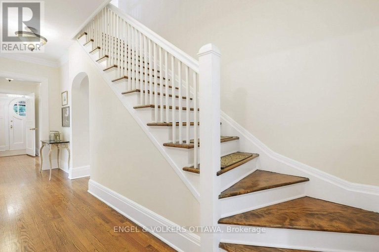 28886489/386-ashbury-road/rockcliffe/ottawa/ontario/K1M0R8_16