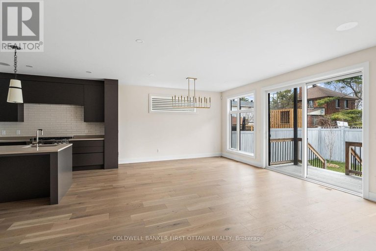 28476741/507-edison-avenue/mckellarhighland/ottawa/ontario/K2A1V3_12