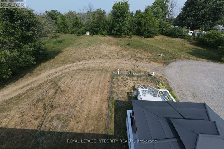 28715412/14977-country-rd-2-road/south-stormont-osnabruck-twp/south-stormont/ontario/K0C1M0_42