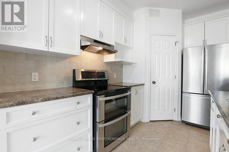 29648460/203-bradwell-way/blossom-parkkemp-parkfindlay-creek/ottawa/ontario/K1T4J4_9