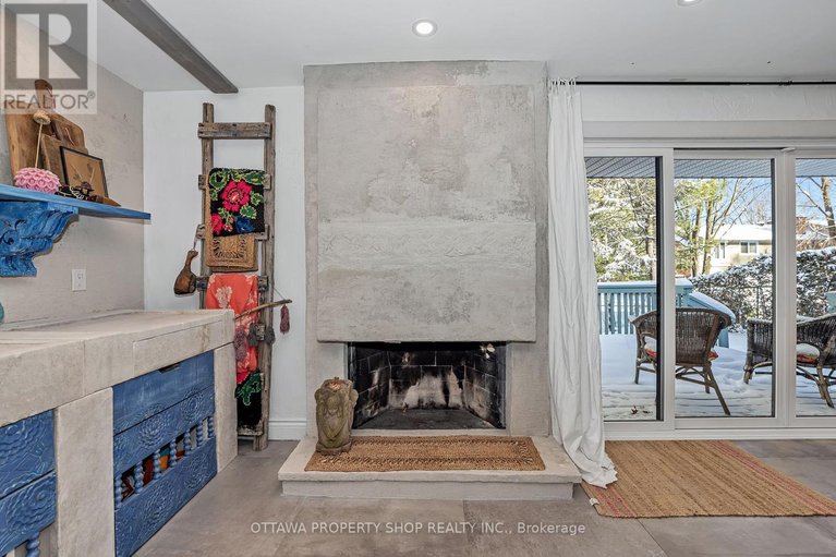 29406769/33-rutherford-crescent/beaverbrook/ottawa/ontario/K2K1N1_24