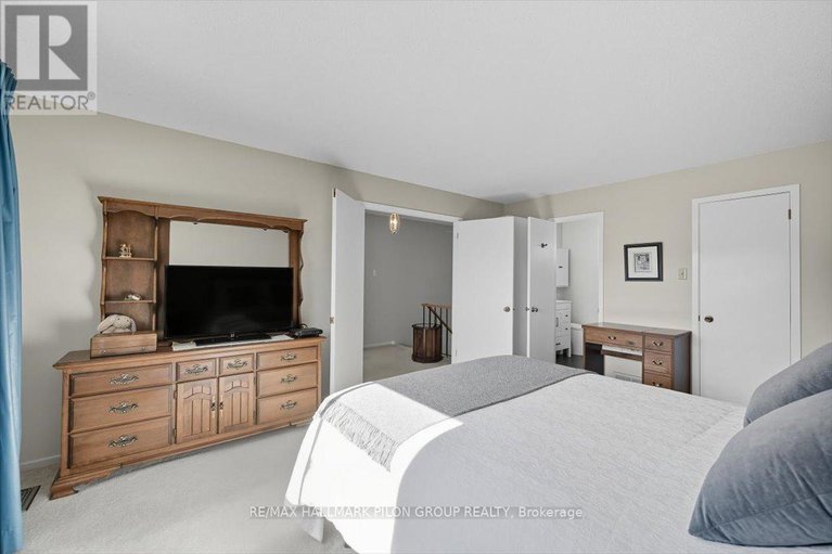 28959990/6343-viseneau-drive/chateauneuf/ottawa/ontario/K1C2G8_13