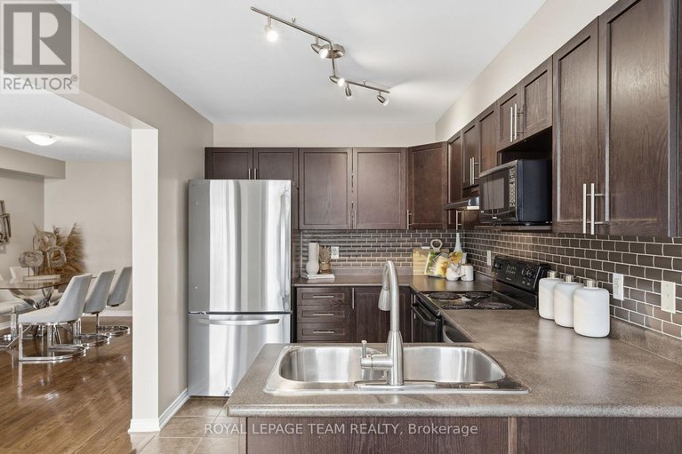 29250837/229-opus-street/emerald-meadowstrailwest/ottawa/ontario/K2S0J1_17