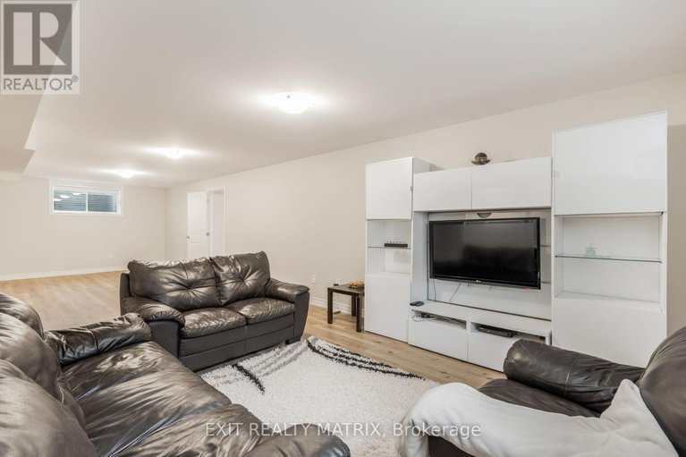 28451994/700-namur-street/embrun/russell/ontario/K0A1W0_31