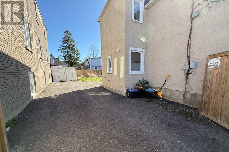 28607259/292-richelieu-avenue/vanier/ottawa/ontario/K1L6K3_3