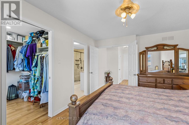 28556678/1525-senateurs-way/fallingbrookpineridge/ottawa/ontario/K4A4A3_21