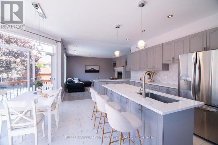28375407/34-keighley-circle/morgans-grantsouth-march/ottawa/ontario/K2K3H8_17