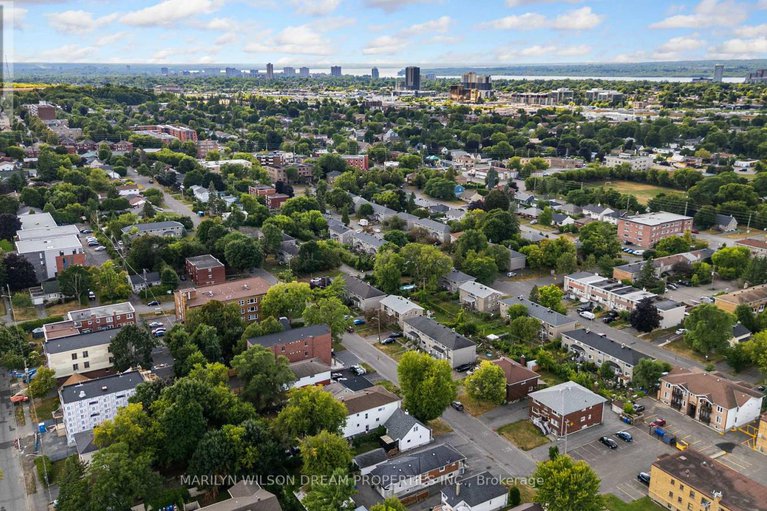 28769405/1252-dorchester-avenue/carlington/ottawa/ontario/K1Z8E6_22