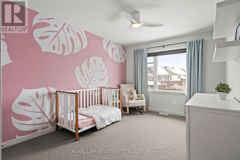 29460827/110-larimar-circle/riverside-southgloucester-glen/ottawa/ontario/K1X0B6_16