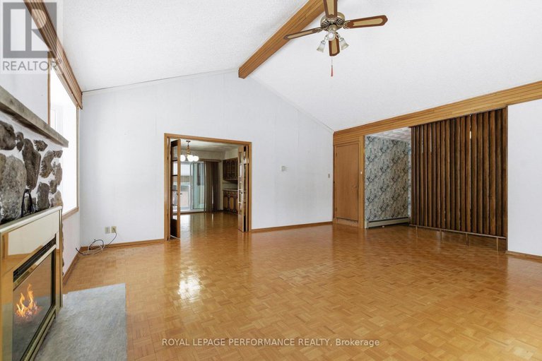 29233038/166-mccormick-road/alexandria/north-glengarry/ontario/K0C1A0_7