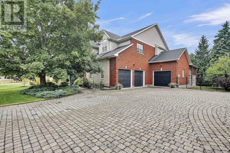 28792098/13-beechgrove-gardens/stittsville-south/ottawa/ontario/K2S1W5_3