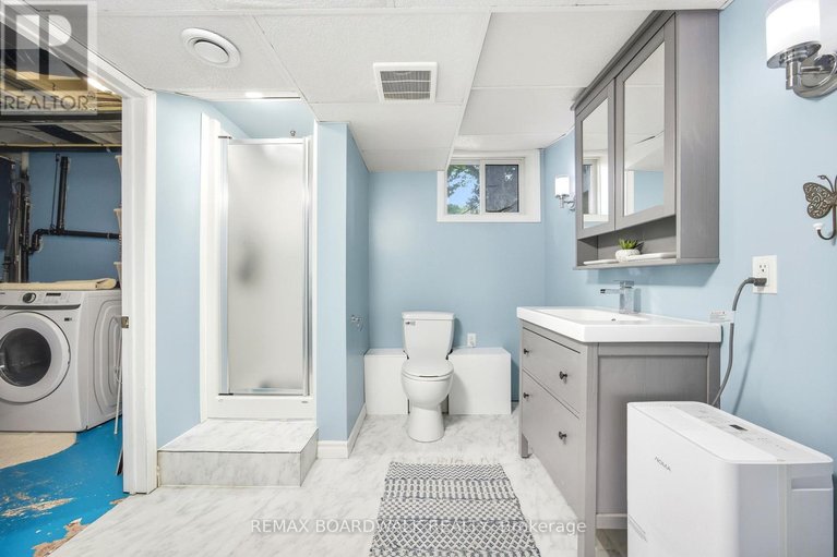 29538006/121-stamford-drive/drummond-n-elmsley-drummond-twp/drummondnorth-elmsley/ontario/K7H3C1_25