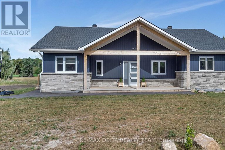 29012962/4645-mcneely-rd-road/sarsfieldbearbrook/ottawa/ontario/K4B1J1_2