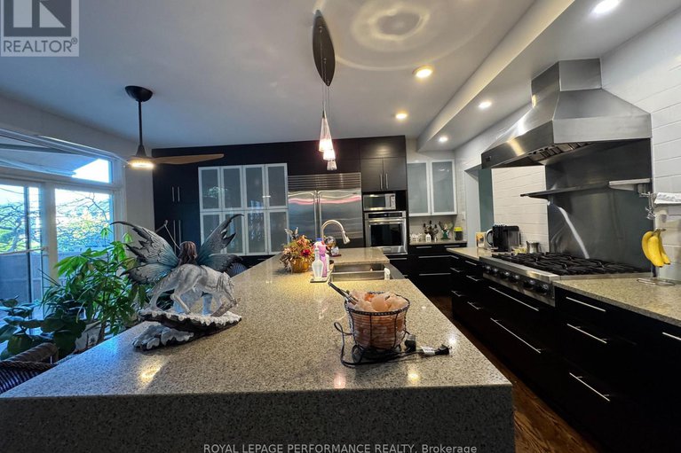 28975407/164-copperwood-street/convent-glen-north/ottawa/ontario/K1C7S3_3
