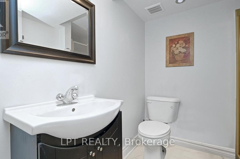 29603325/624-pleasant-park-road/playfair-park/ottawa/ontario/K1H5N5_45