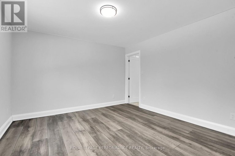29474233/1797-march-road/carp/ottawa/ontario/K0A1L0_33