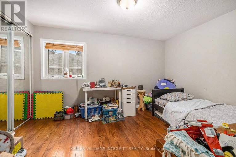 28438743/1384-chatelain-avenue/carlington/ottawa/ontario/K1Z8A8_5