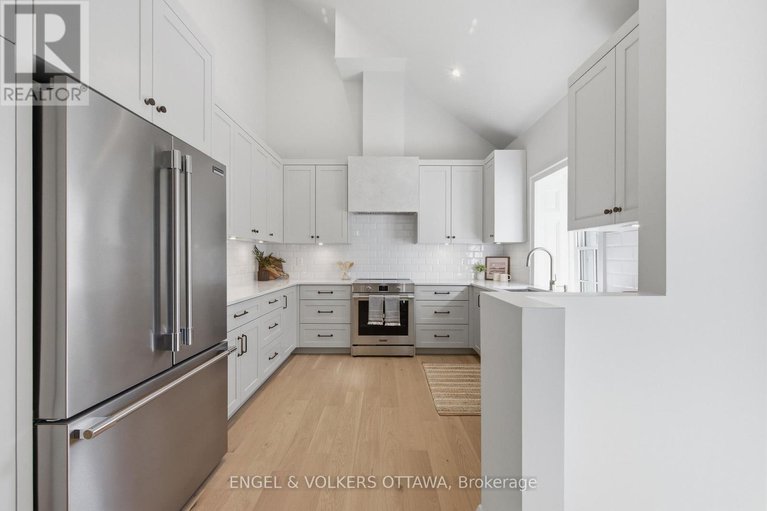 29649228/71-thomas-street/new-edinburgh/ottawa/ontario/K1M1M7_14