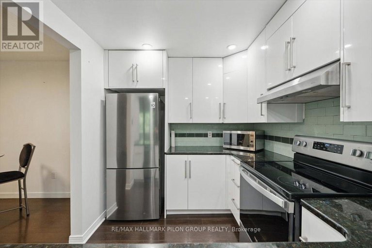 28475824/404-201-laurier-avenue-e/sandy-hill/ottawa/ontario/K1N6P1_4