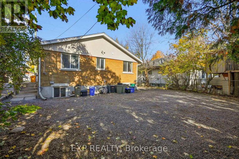 29052299/1554-baseline-road/meadowlandsst-claire-gardens/ottawa/ontario/K2C0B3_2