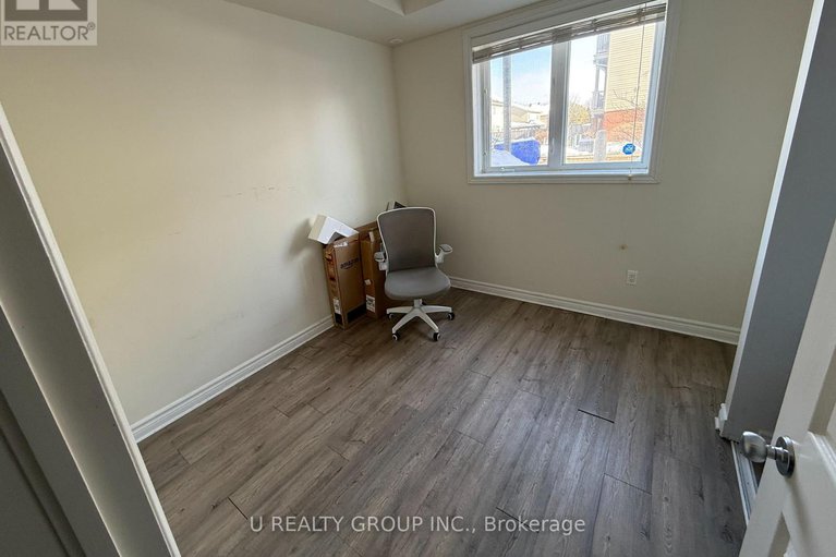 29395251/4-175-water-bridge-drive/barrhaven-east/ottawa/ontario/K2G7G3_15