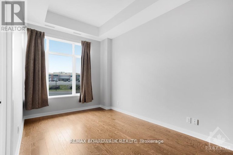 29223544/109-310-centrum-boulevard/bilberry-creekqueenswood-heights/ottawa/ontario/K1E0A3_16