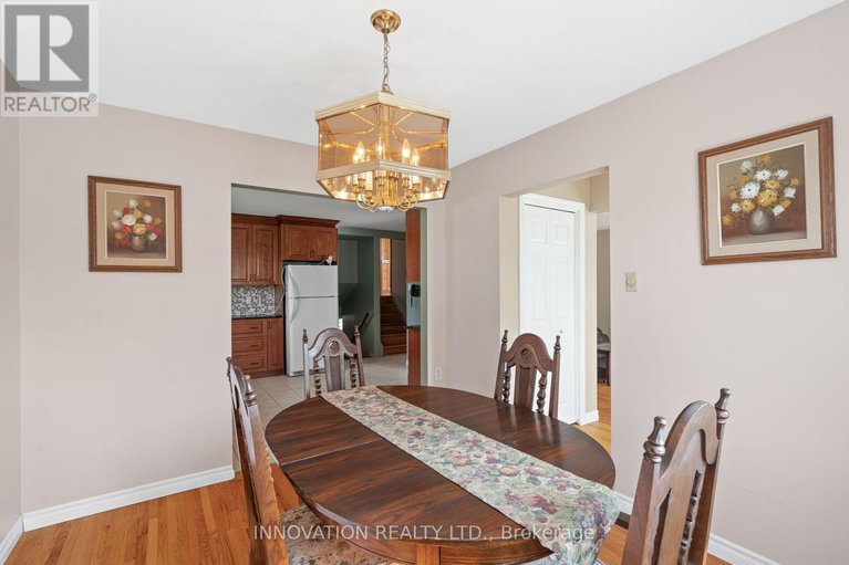 28409524/40-hadley-circle/bells-corners/ottawa/ontario/K2H6N9_13