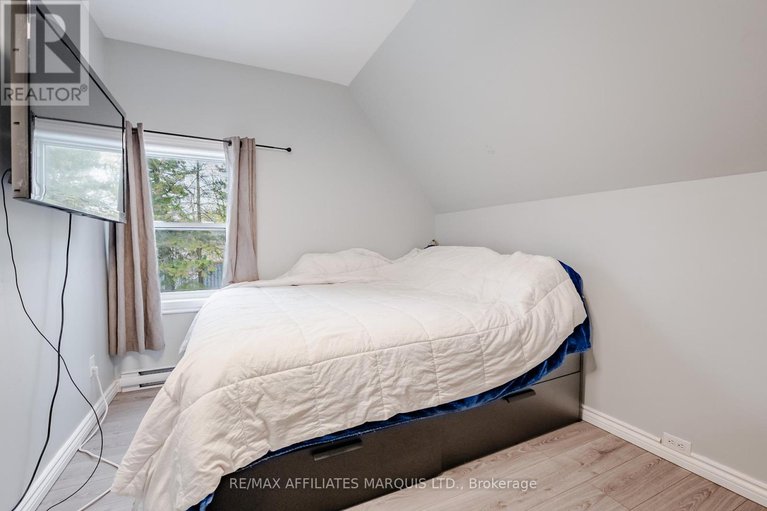 29024844/18-mechanic-street-w/maxville/north-glengarry/ontario/K0C1T0_24