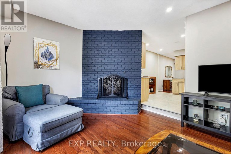 28793445/68-ramsgate-private/mooneys-bayriverside-park/ottawa/ontario/K1V8M4_5