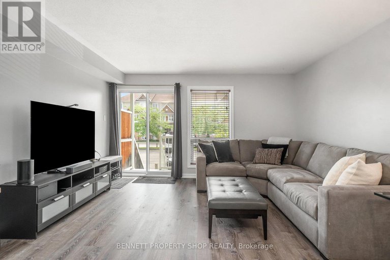 28651589/58-631-louis-toscano-drive/avalon-east/ottawa/ontario/K4A0B7_7