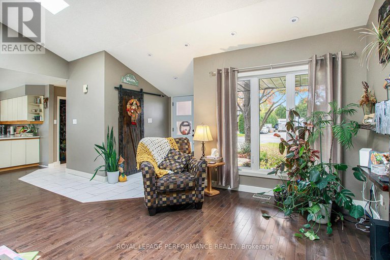 29009463/2141-boyer-road/chateauneuf/ottawa/ontario/K1C1R5_6