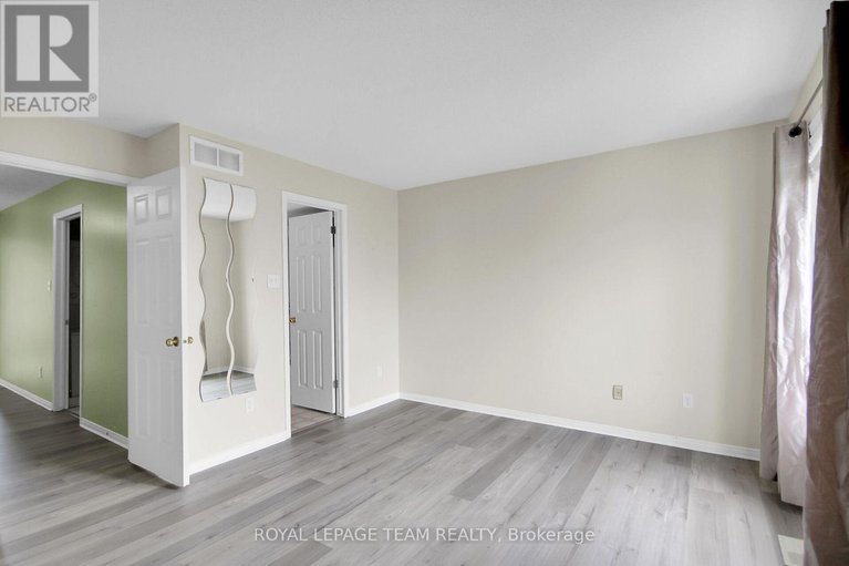 29094065/16-414-hillsboro-private/emerald-meadowstrailwest/ottawa/ontario/K2M3A8_8