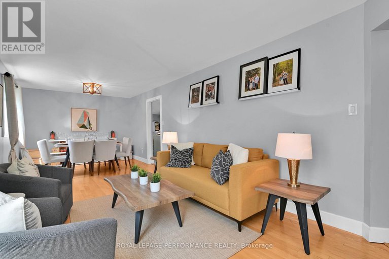 28477171/135-acklam-terrace/morgans-grantsouth-march/ottawa/ontario/K2K2J4_7