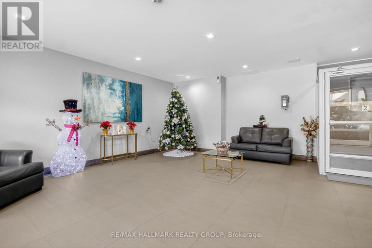 29157375/1001-665-bathgate-drive/carson-meadows/ottawa/ontario/K1K3Y4_5