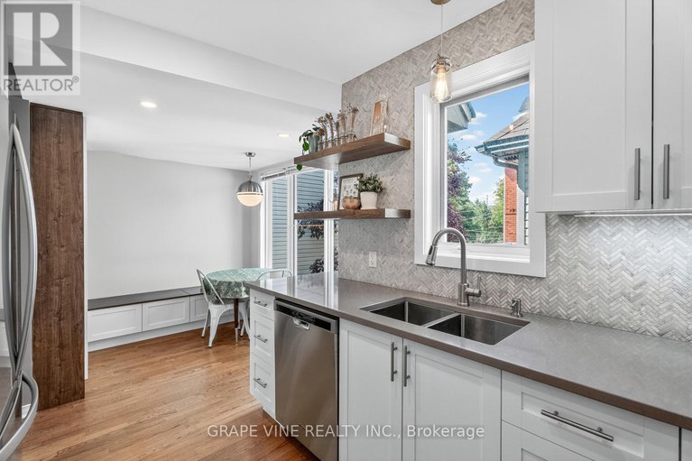 28747677/4-radstock-private/ottawa-centre/ottawa/ontario/K1R5J8_23
