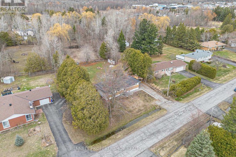 28217107/6723-cedar-acres-drive/greely/ottawa/ontario/K4P1G4_3