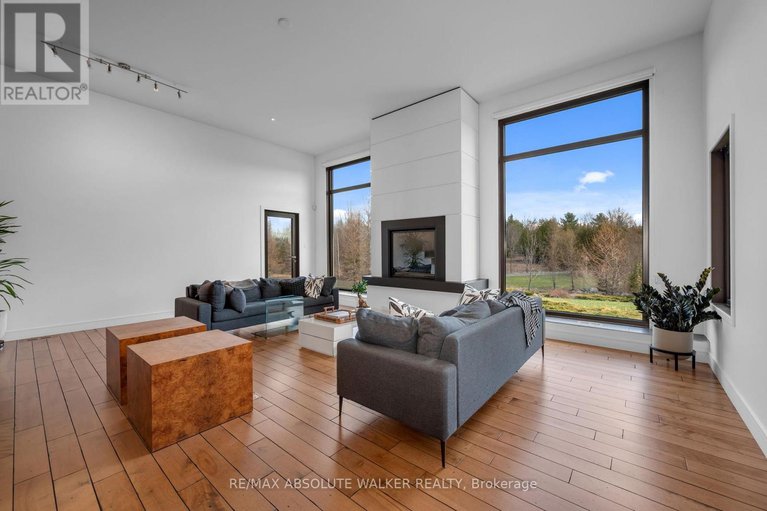 28236064/19421-kenyon-concession-1-road/north-glengarry-kenyon-twp/north-glengarry/ontario/K0C1B0_6