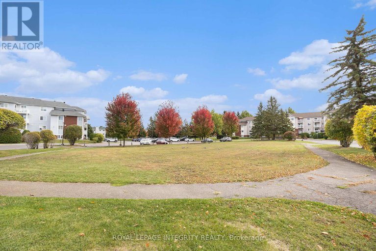 29062660/210-270-lorry-greenberg-drive-s/hunt-club-parkgreenboro/ottawa/ontario/K1T3K2_18