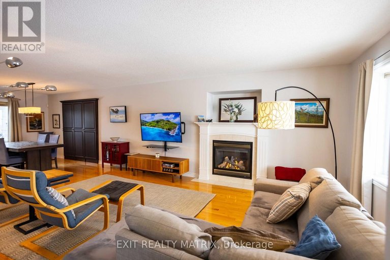 29597547/106-lachaine-street/embrun/russell/ontario/K0A3H0_8