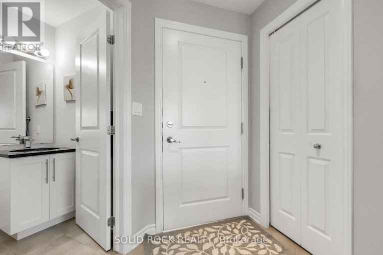28860399/4-60-prestige-circle/chatelaine-village/ottawa/ontario/K4A0Y1_5
