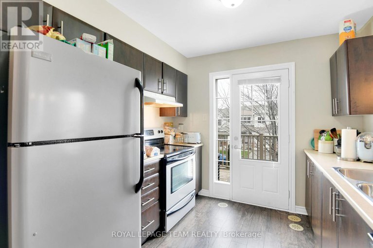 28237115/920-messor-crescent/stittsville-north/ottawa/ontario/K2S0P2_14
