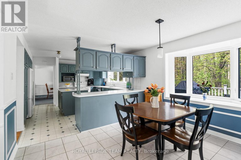28339278/5517-cedar-drive/manotick-east-to-manotick-station/ottawa/ontario/K4M1B4_7